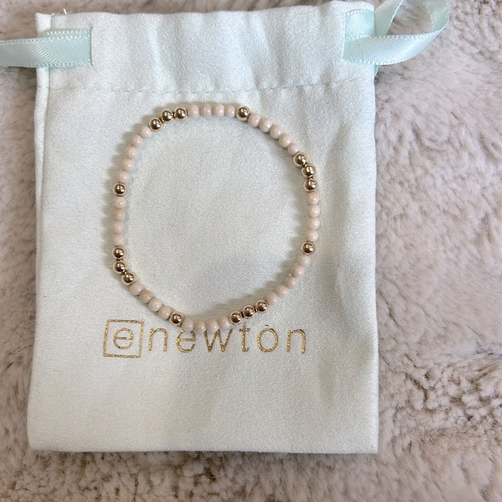 E Newton beaded bracelet